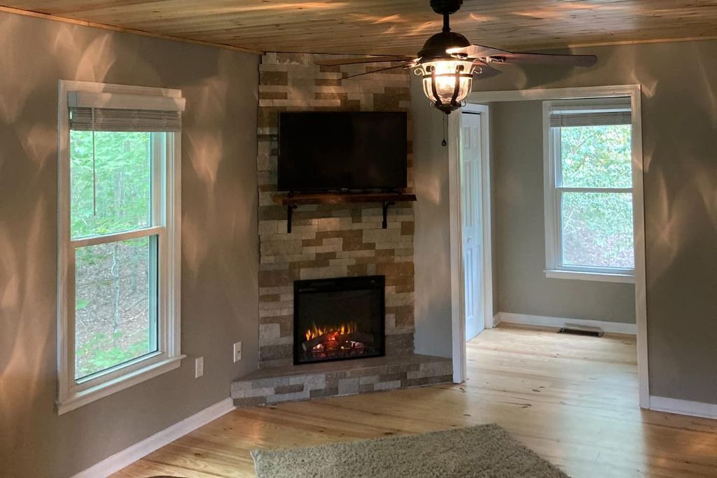 Photo of Livingroom in Ellijay