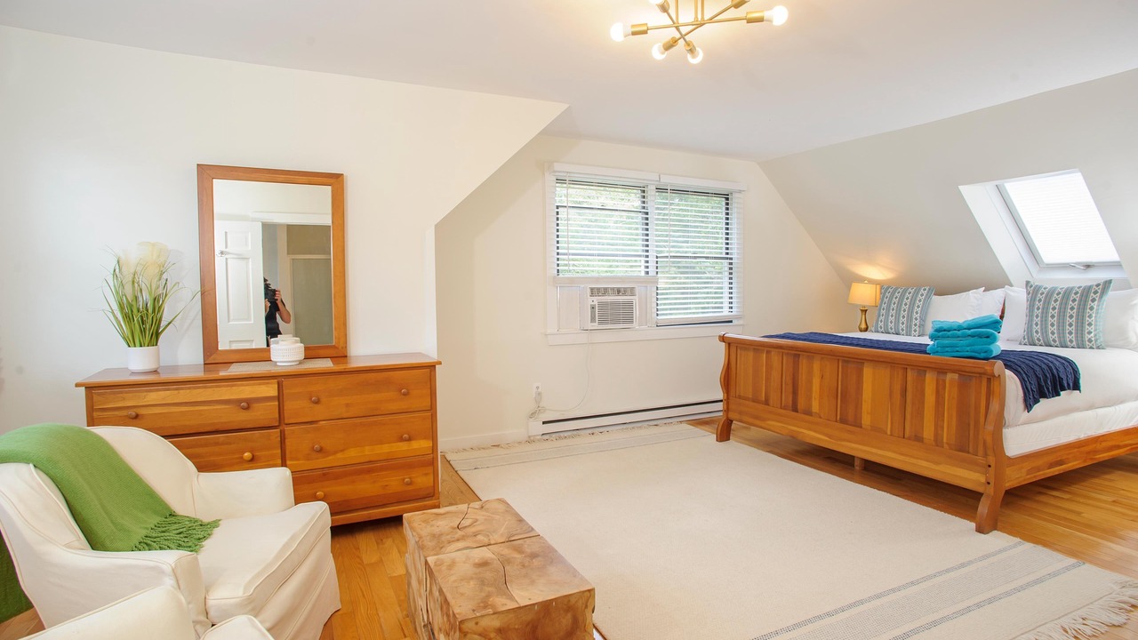 Photo of Bedroom in Lagoon Heights