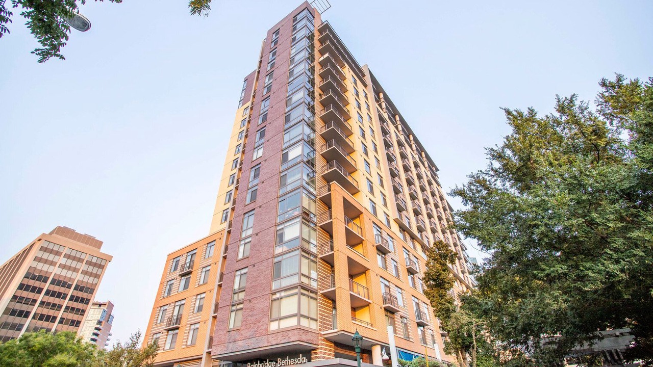 Photo of Outdoor in Woodmont Triangle
