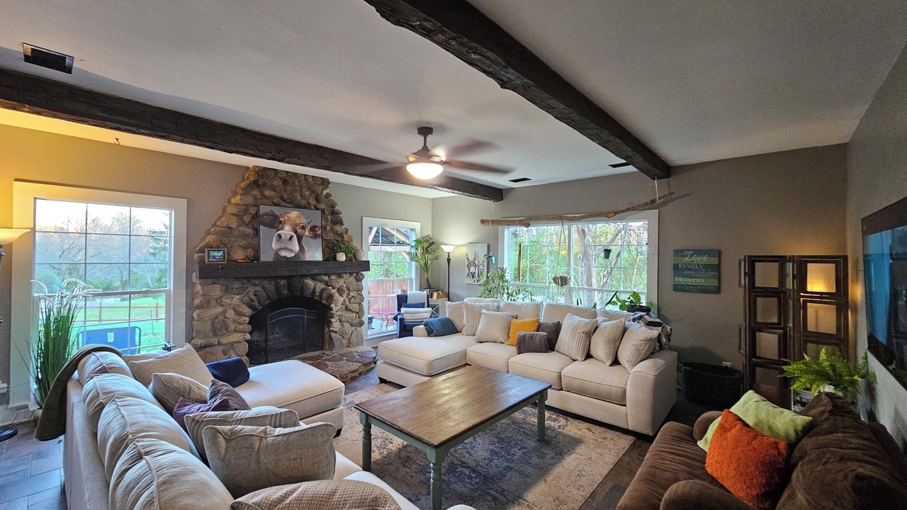 Photo of Livingroom in Indianapolis