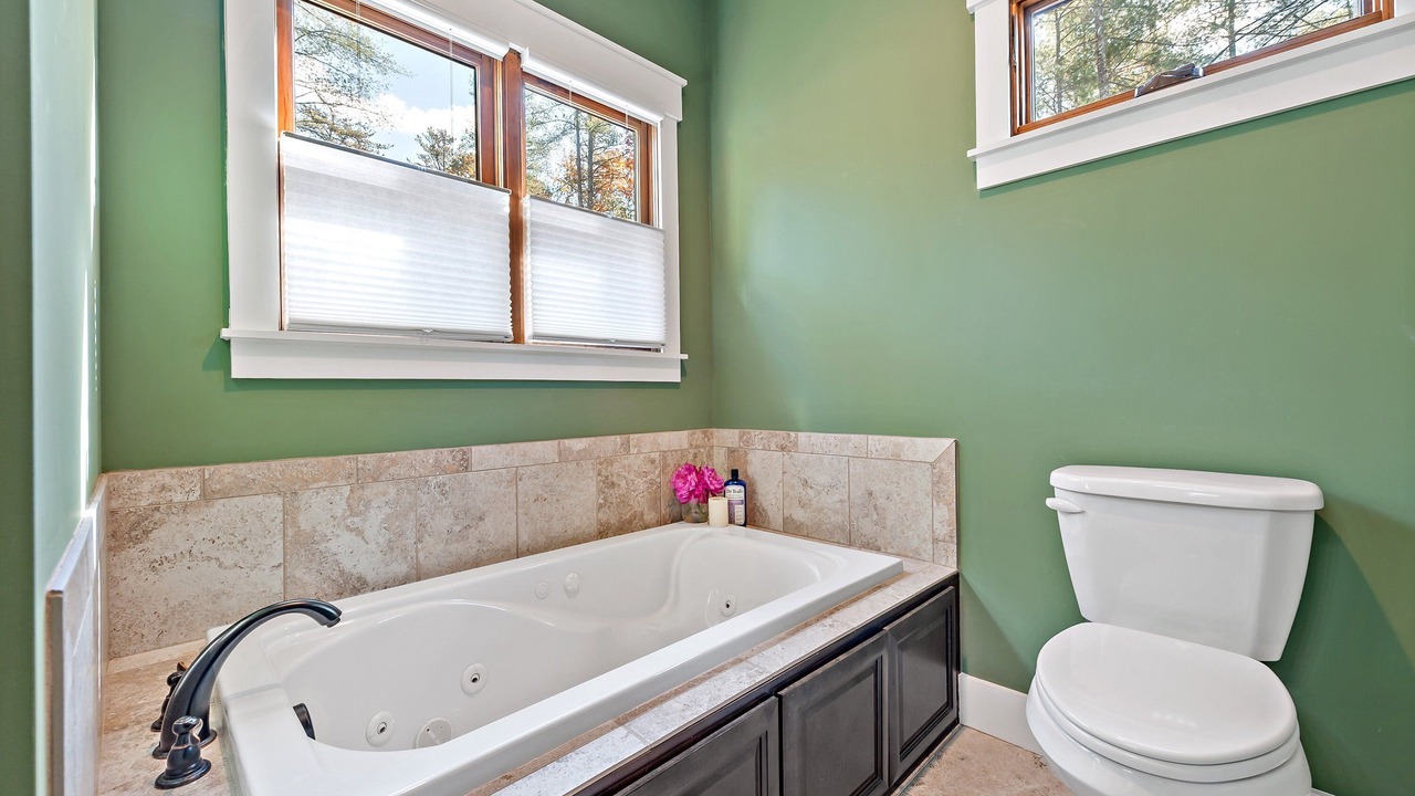Photo of Bathroom in Nebo