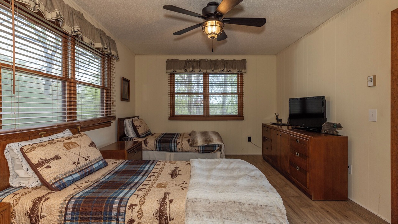 Photo of Bedroom in Deep Gap