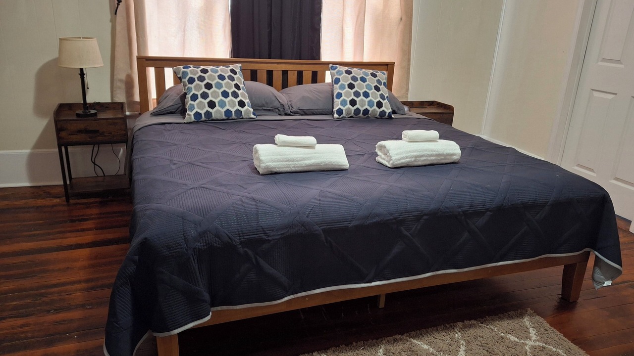 Photo of Bedroom in Downtown