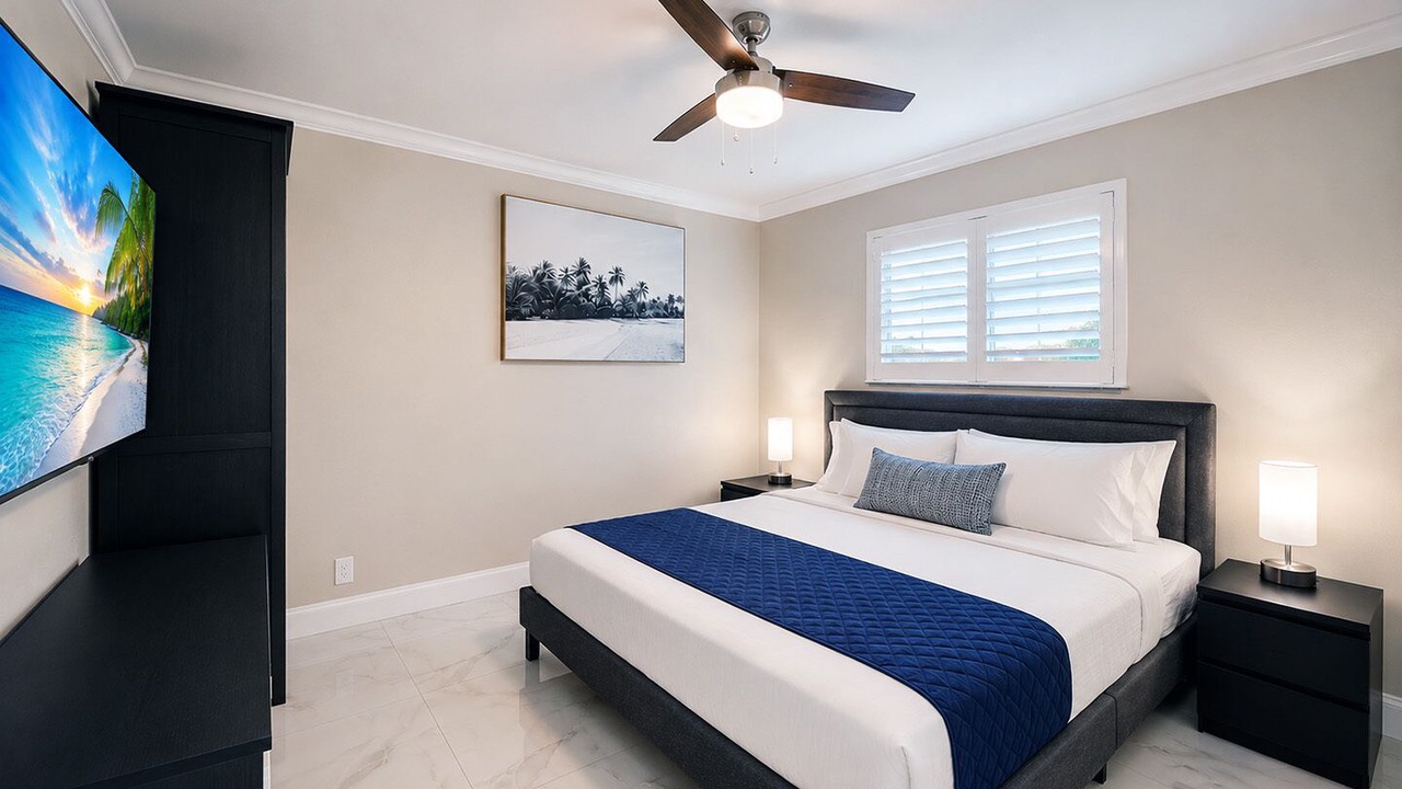 Photo of Bedroom in South Lake