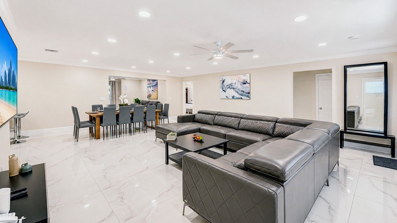 Photo of Livingroom in South Lake