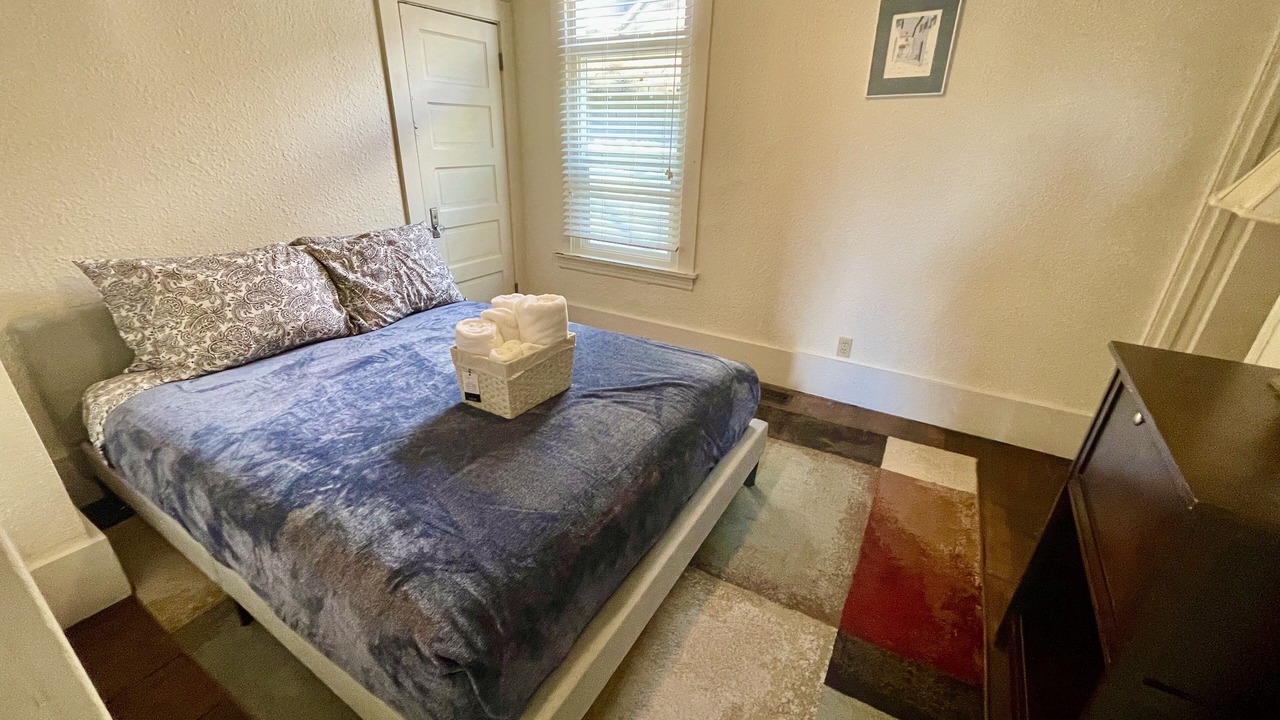 Photo of Bedroom in Columbia City