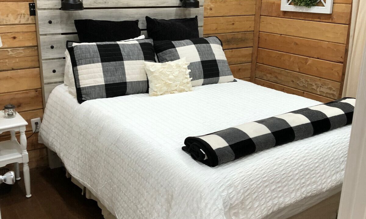 Photo of Bedroom in Ellijay