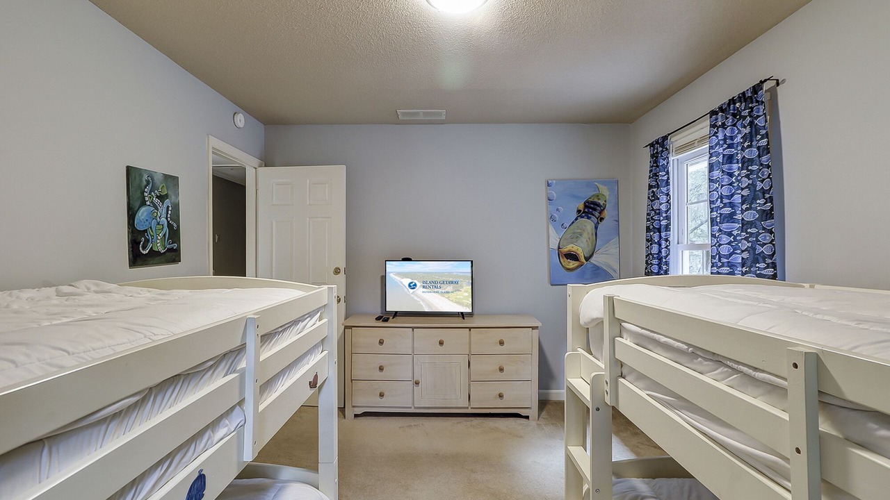 Photo of Bedroom in Shipyard Plantation