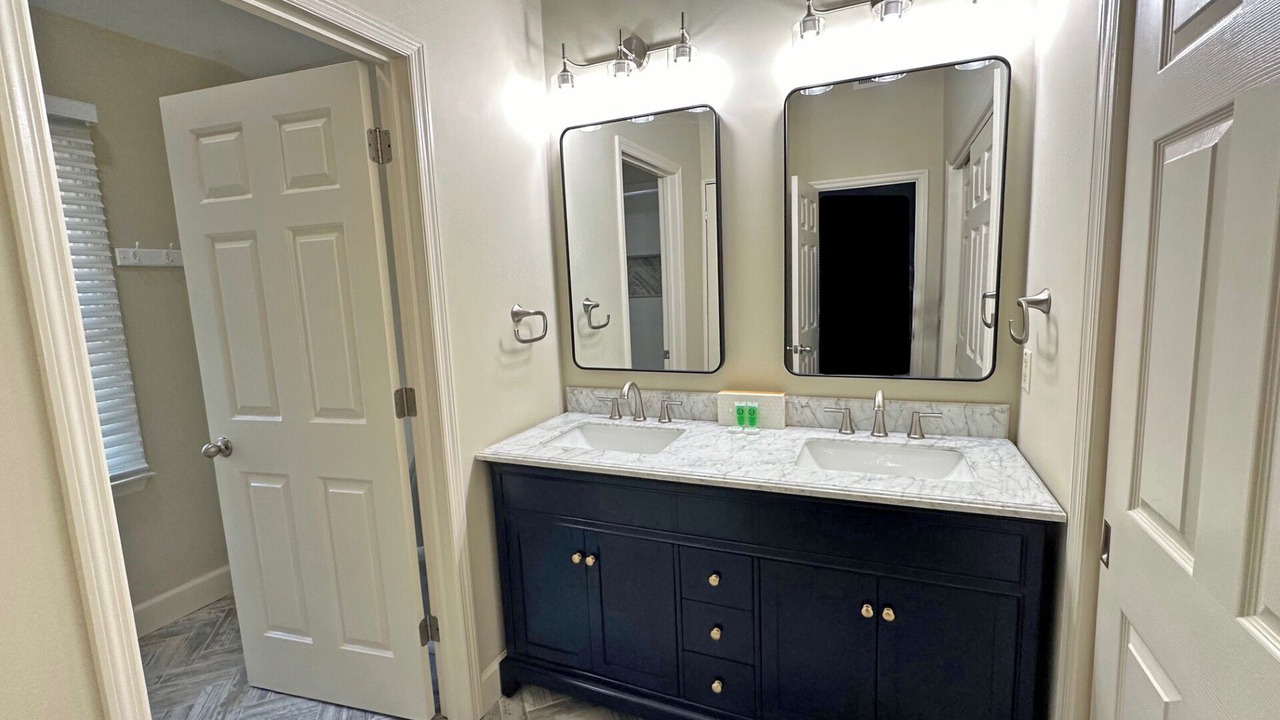 Photo of Bathroom in Shipyard Plantation
