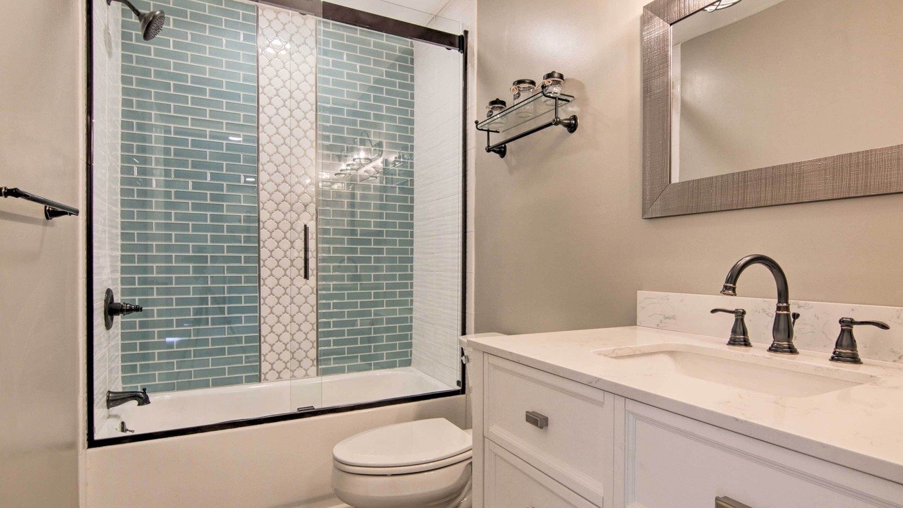Photo of Bathroom in Caine Woods