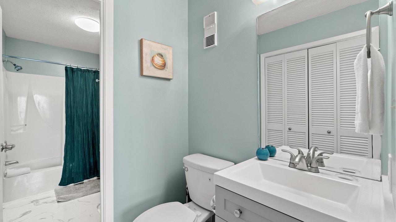 Photo of Bathroom in Laguna Beach