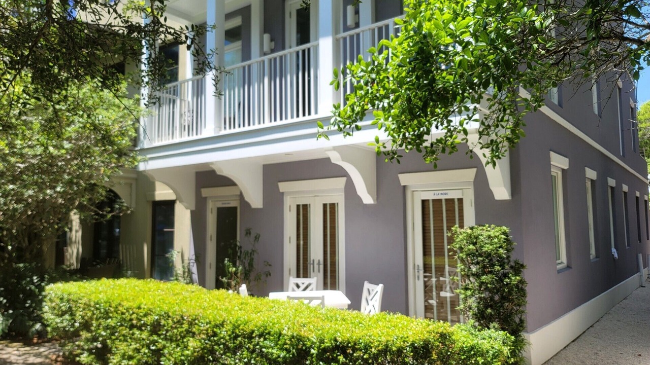 Photo of Patio Balcony in Seaside