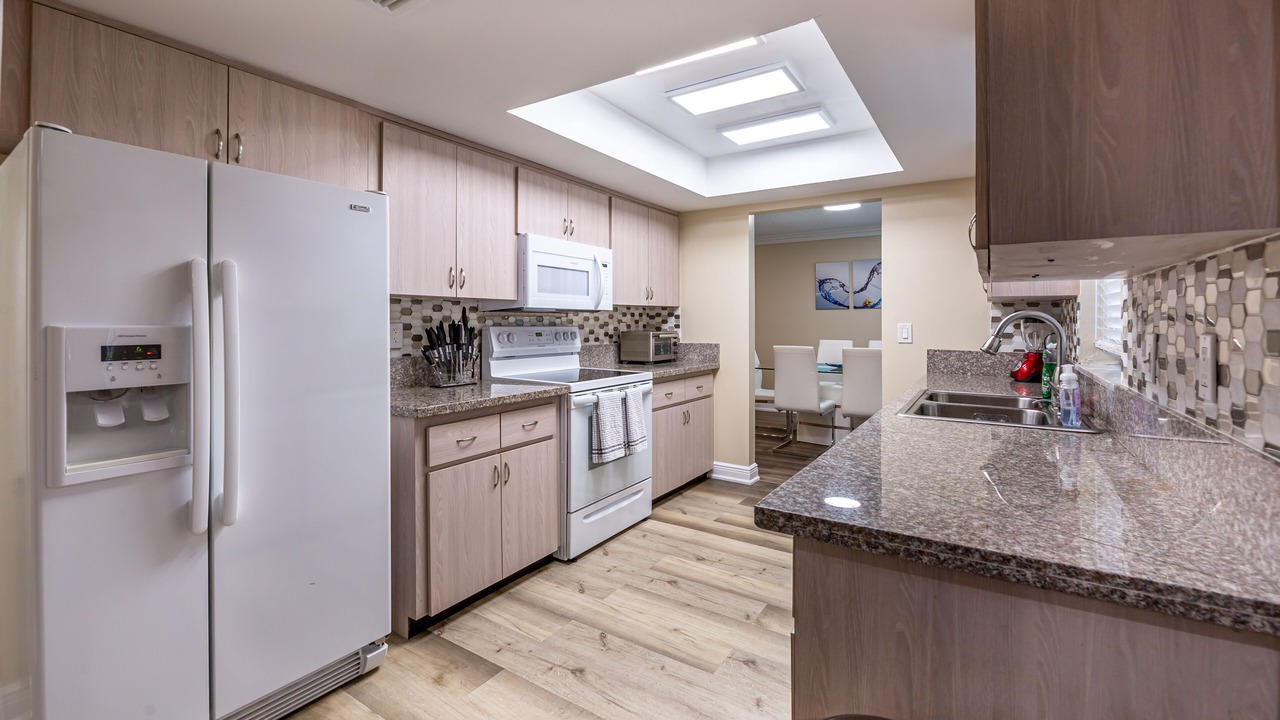 Photo of Kitchen in South Pinellas Community Council