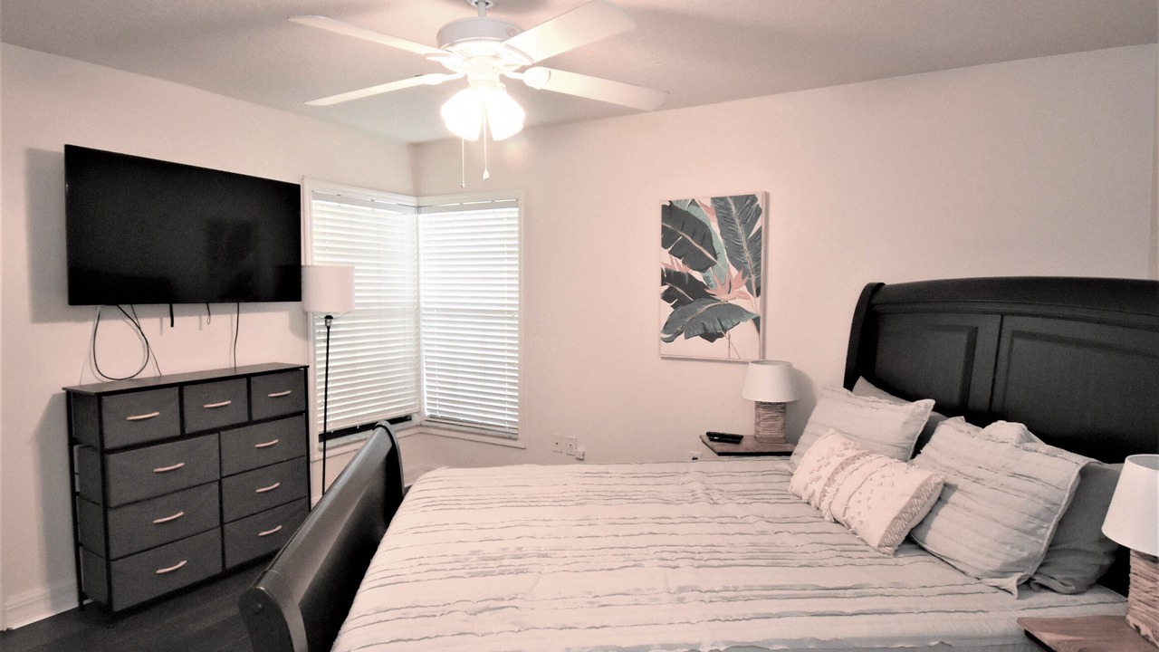 Photo of Bedroom in Saddlebrook