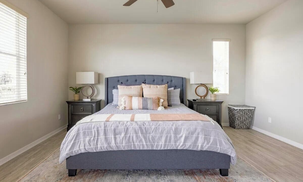 Photo of Bedroom in Yacht Club