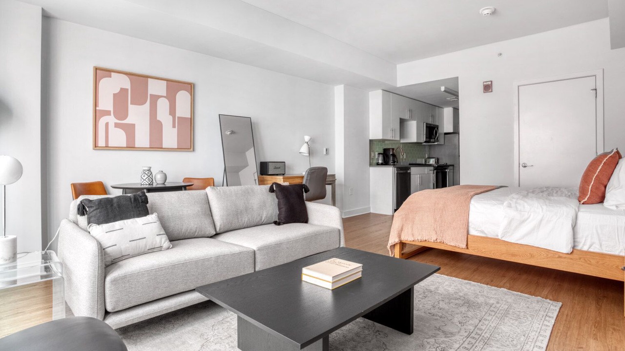 Photo of Livingroom in Mount Vernon Triangle