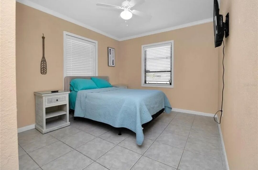 Photo of Bedroom in Edgewater