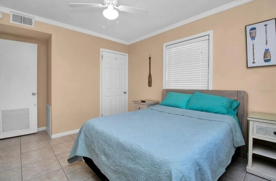 Photo of Bedroom in Edgewater