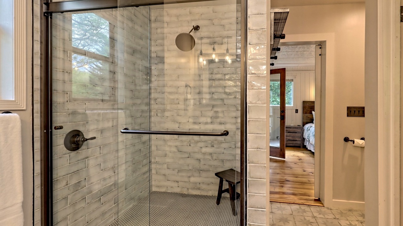 Photo of Bathroom in Murphy