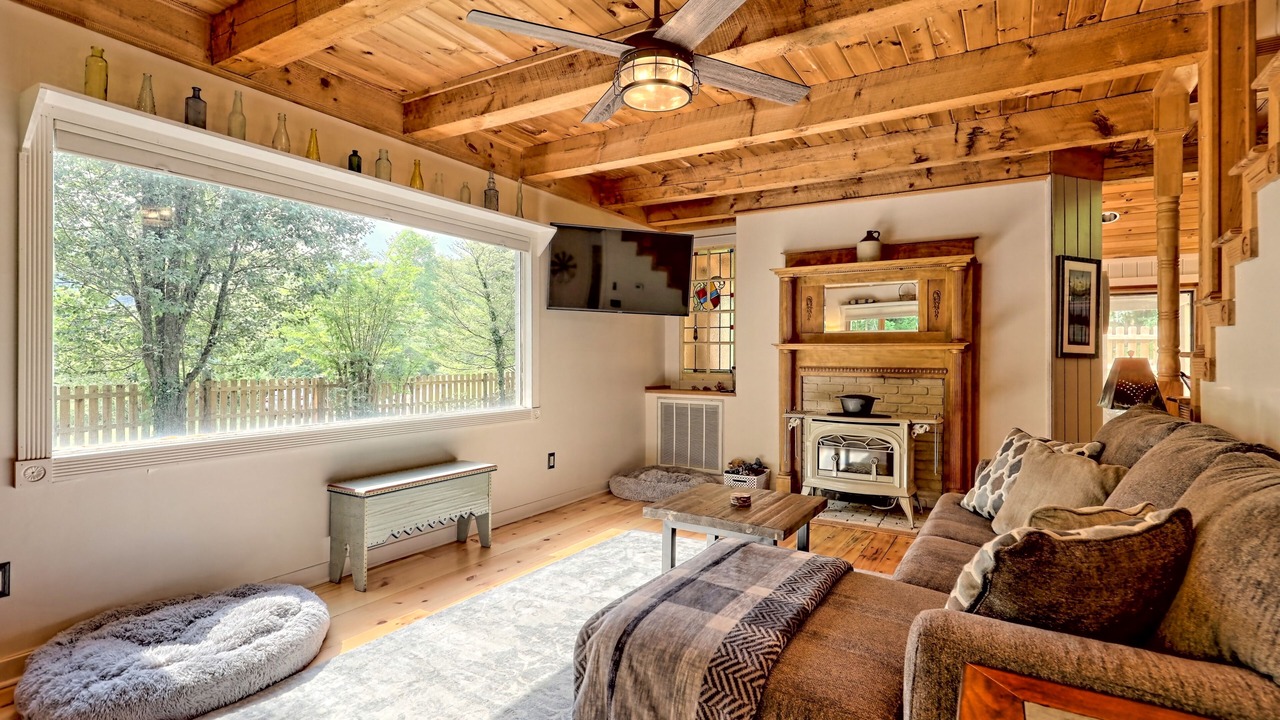 Photo of Livingroom in Murphy