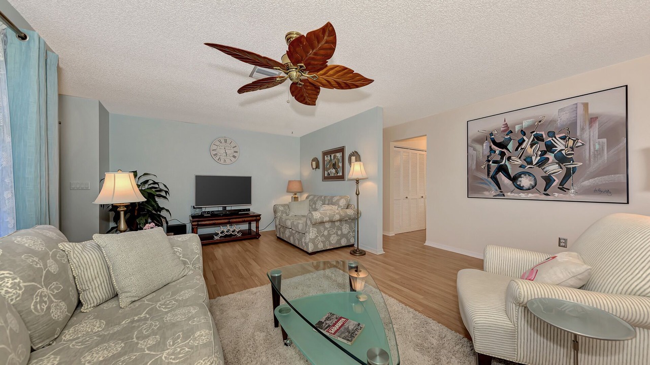 Photo of Livingroom in South Venice