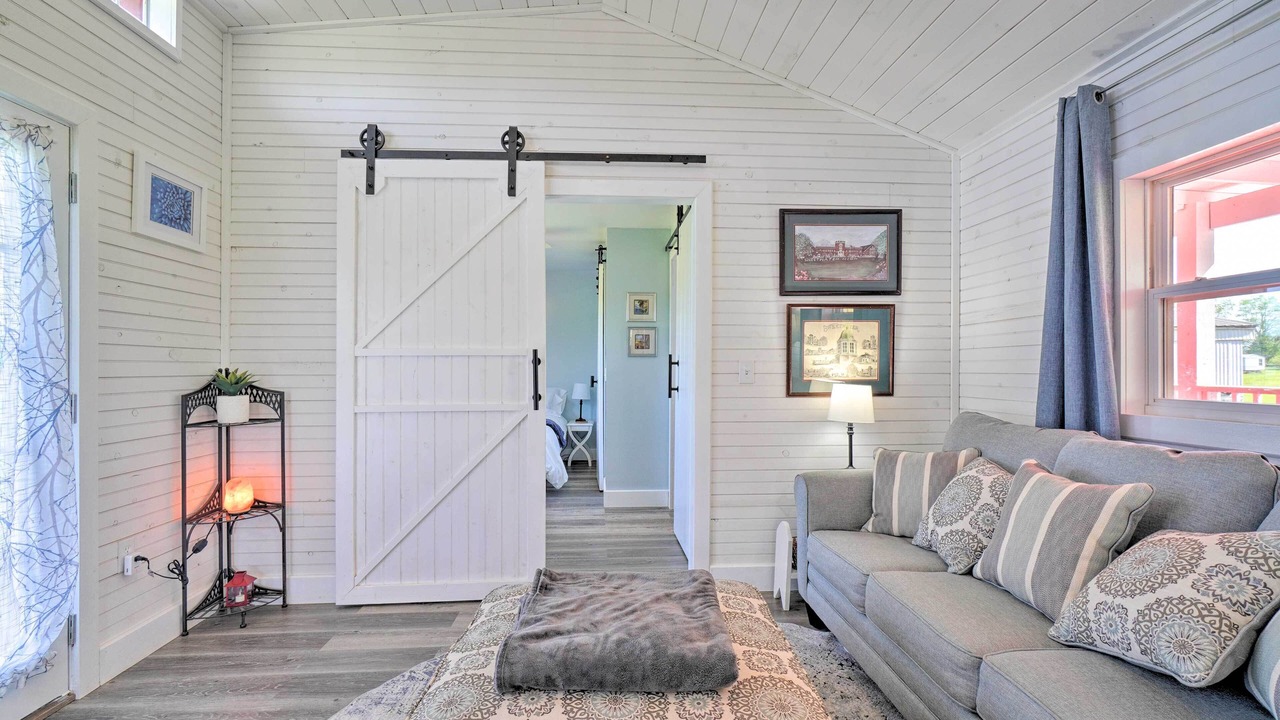 Photo of Livingroom in Sweetwater