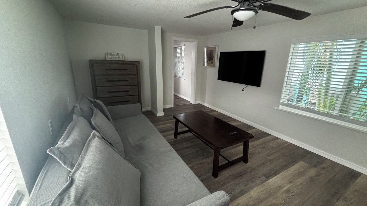 Photo of Livingroom in Redington Shores