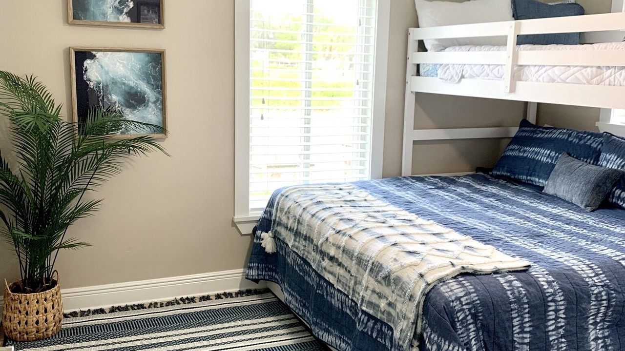 Photo of Bedroom in Springs at Kings Bay