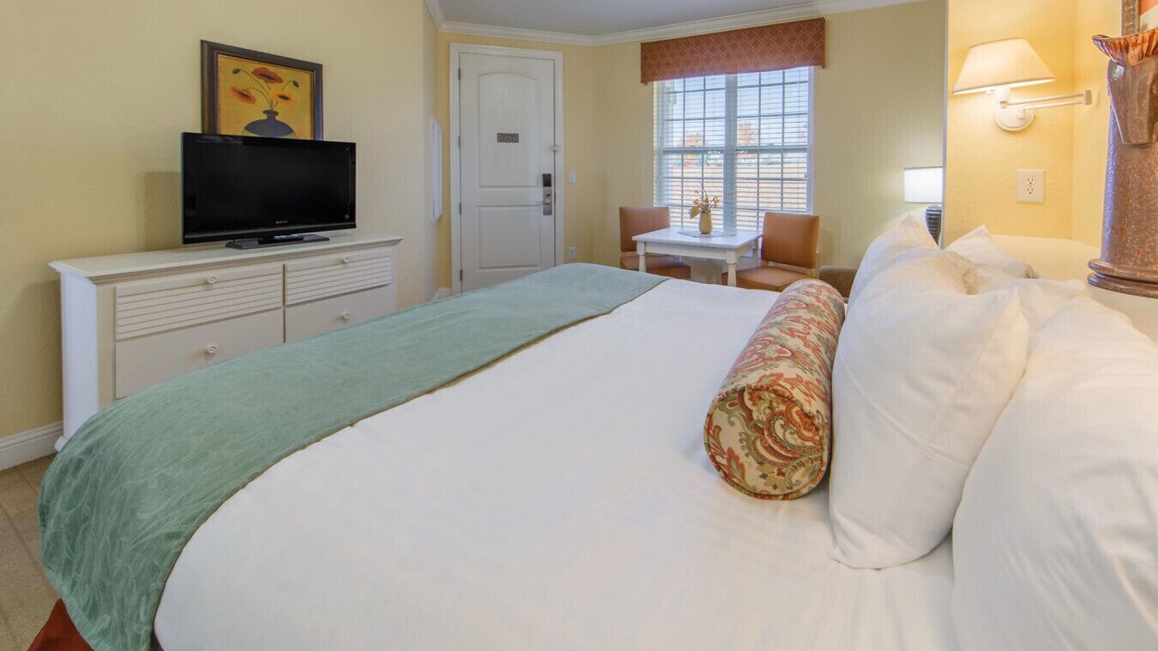 Photo of Bedroom in Clarkesville