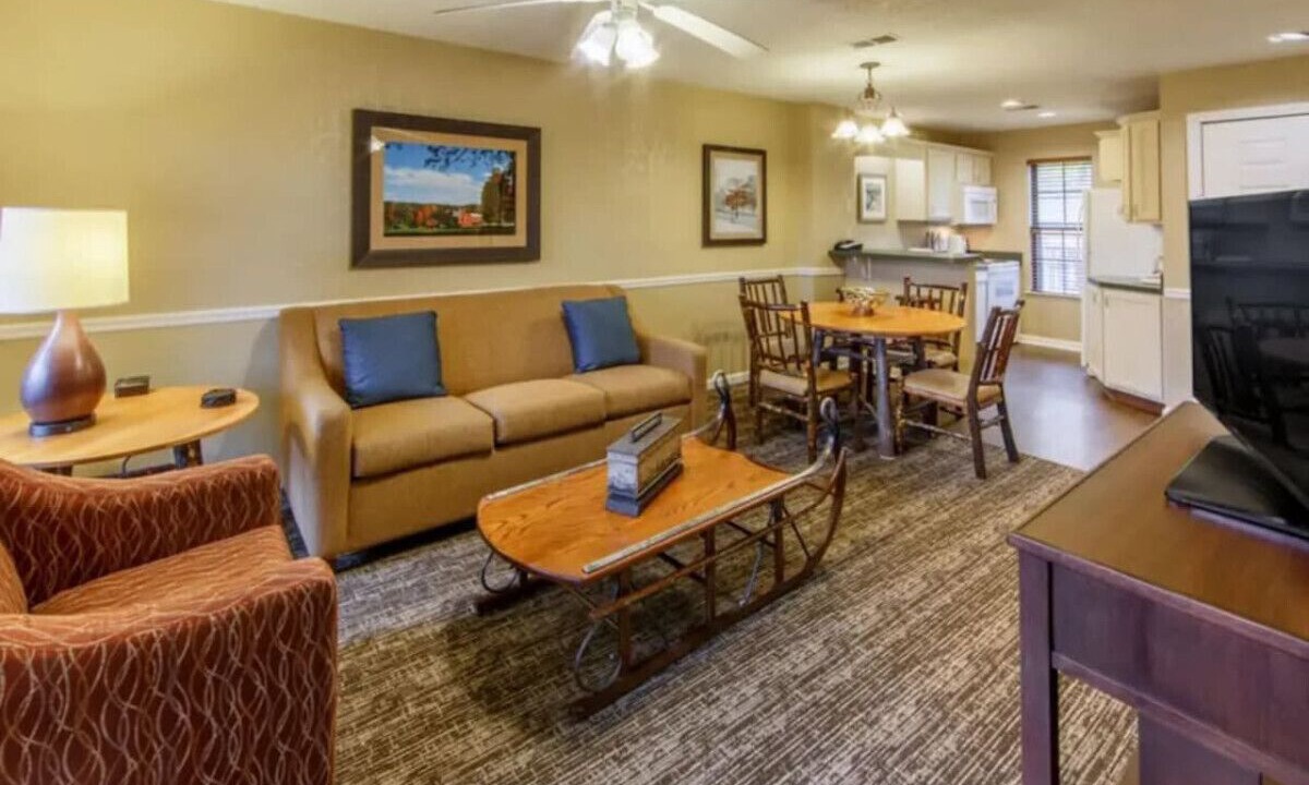Photo of Livingroom in Clarkesville