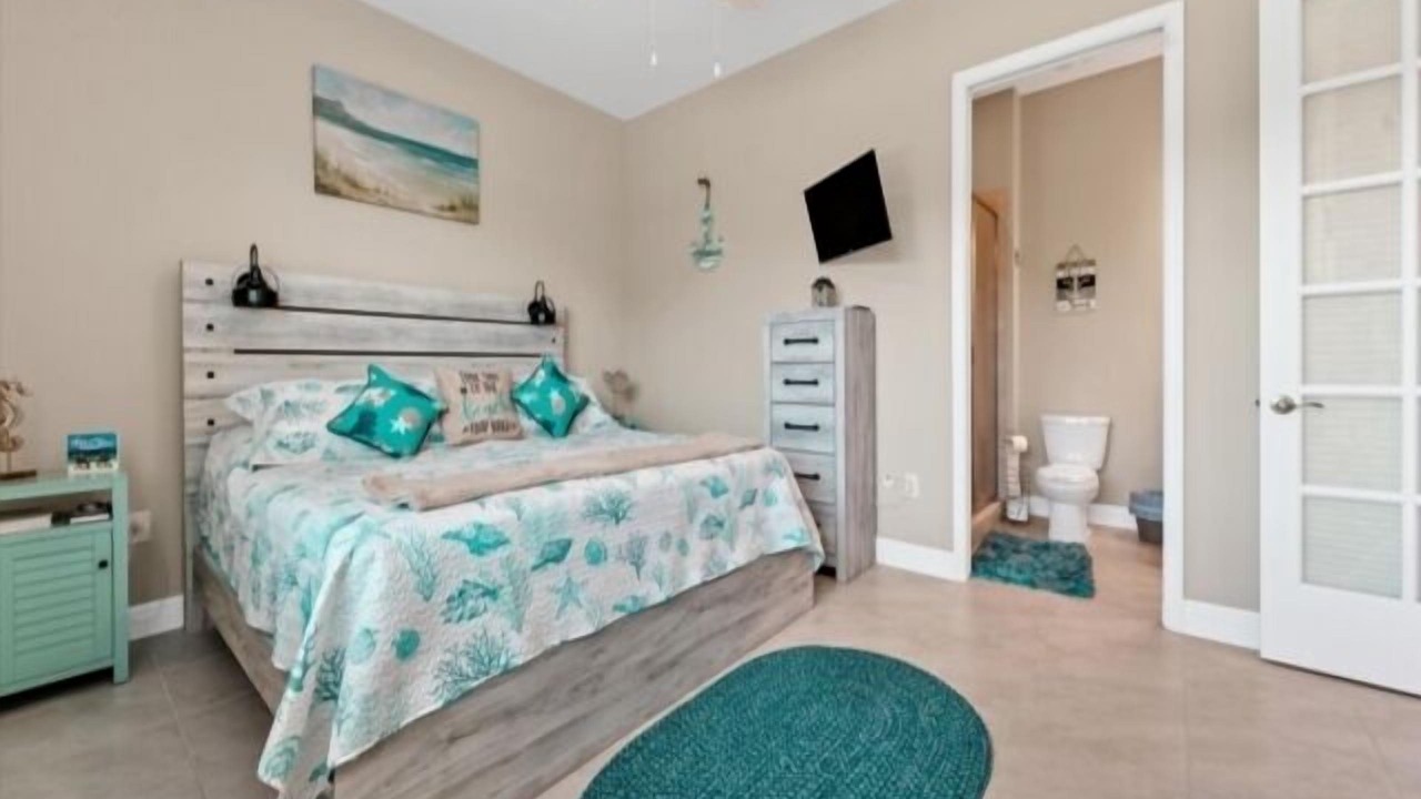 Photo of Bedroom in Cape Haze