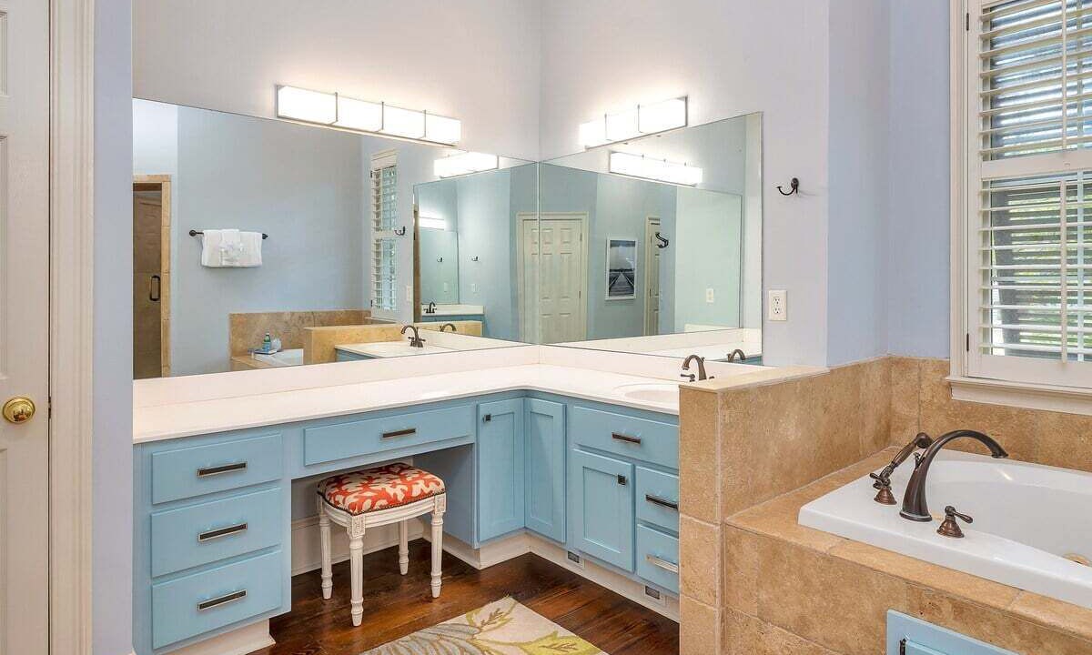 Photo of Bathroom in East Beach