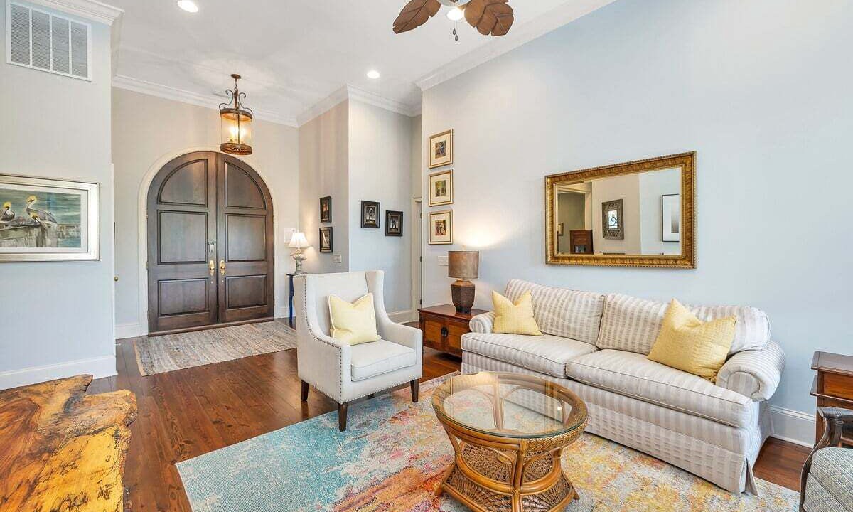 Photo of Livingroom in East Beach