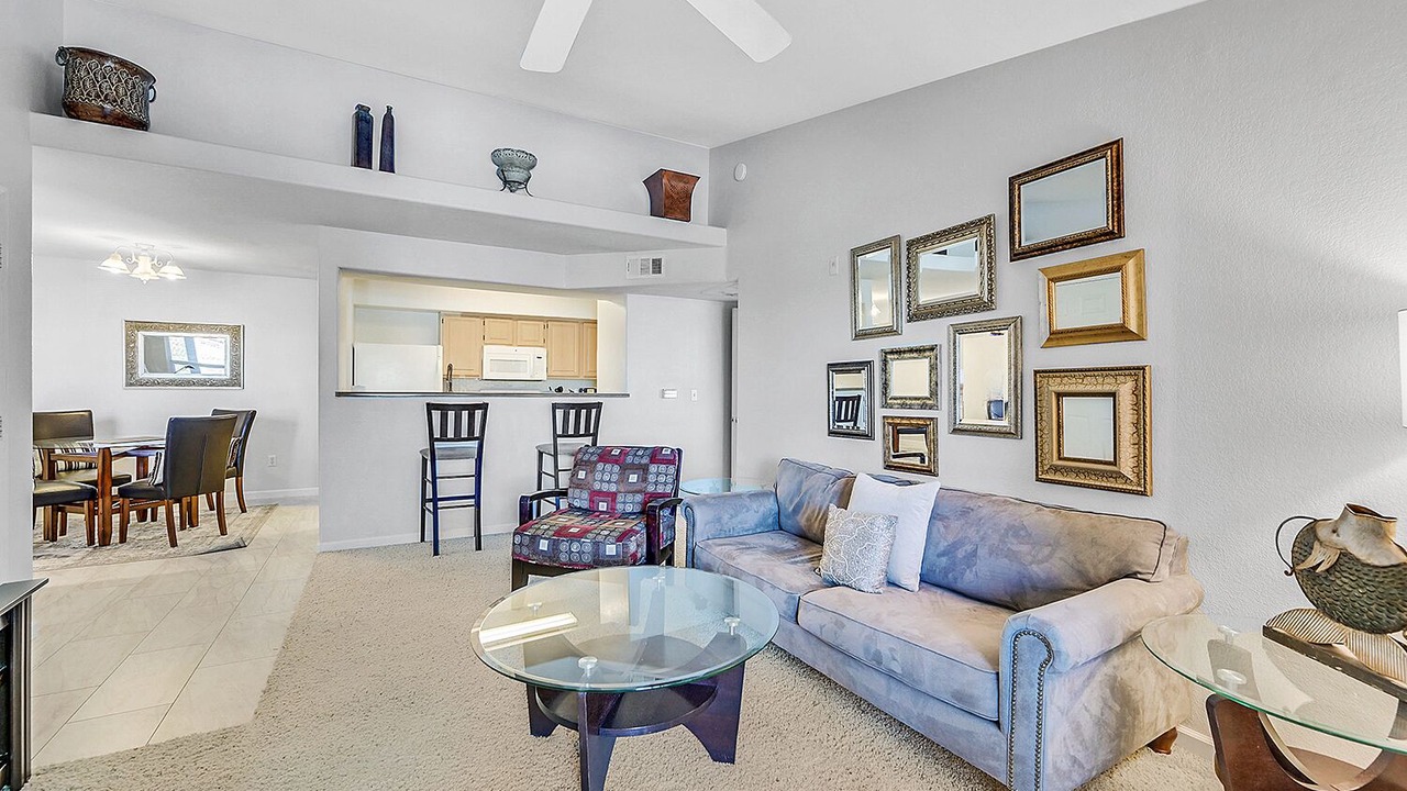 Photo of Livingroom in Silverado Ranch