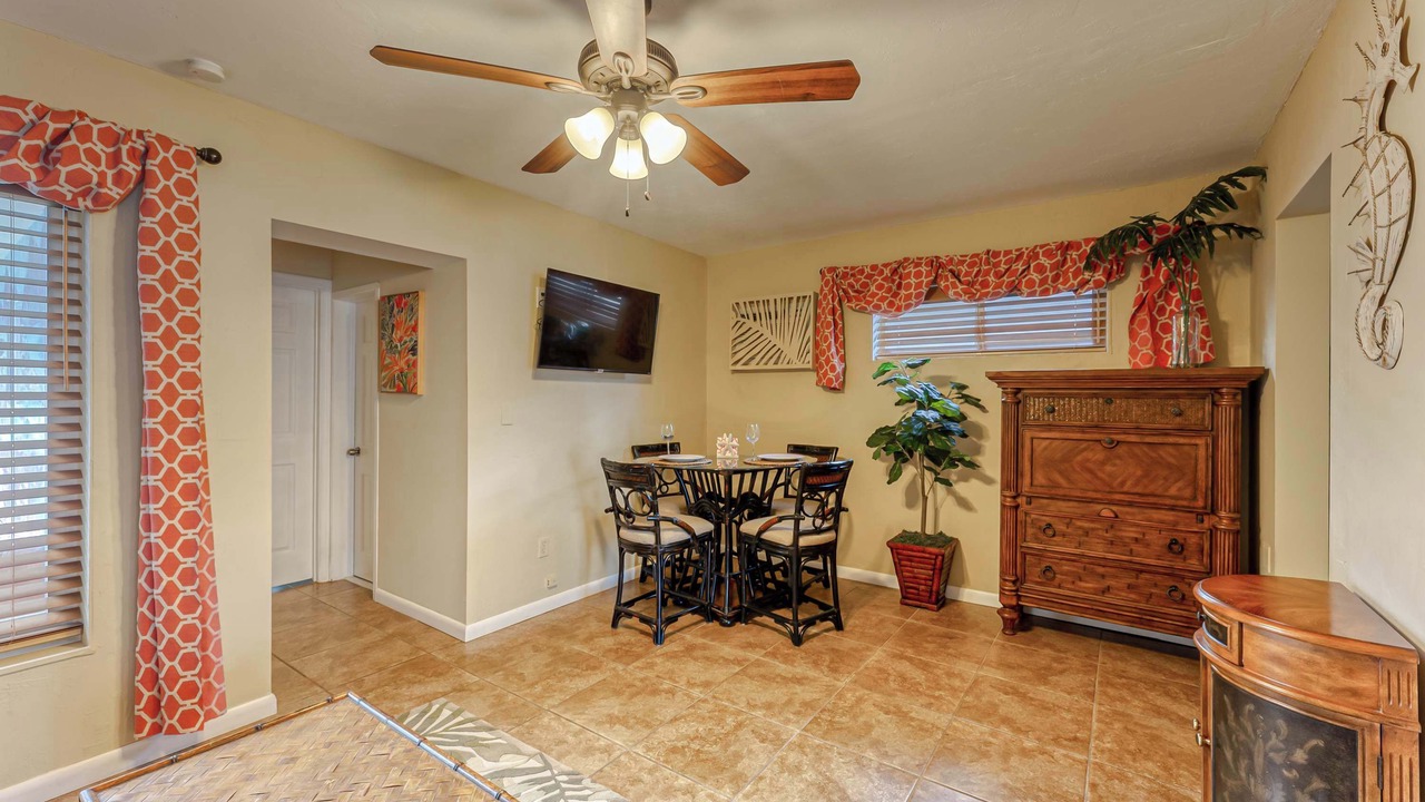 Photo of Bathroom in Poinsettia Heights
