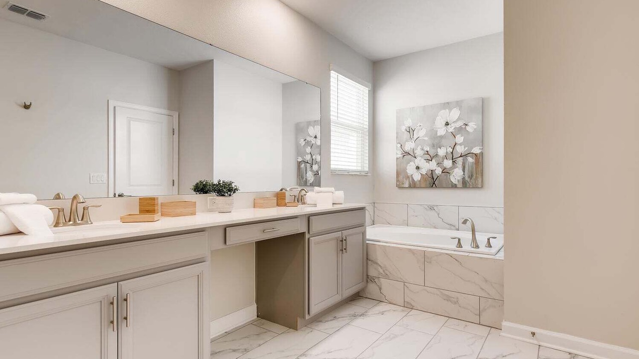 Photo of Bathroom in Four Corners