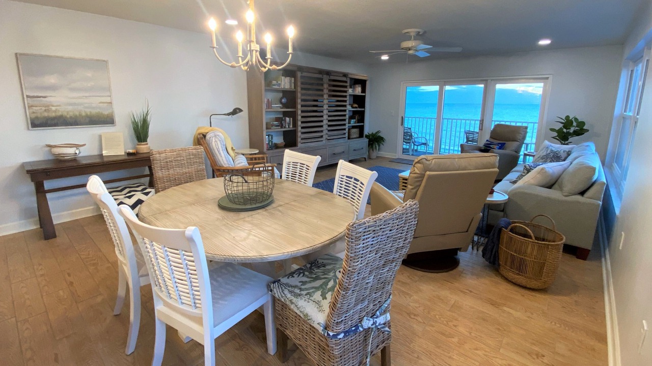 Photo of Livingroom in Redington Shores