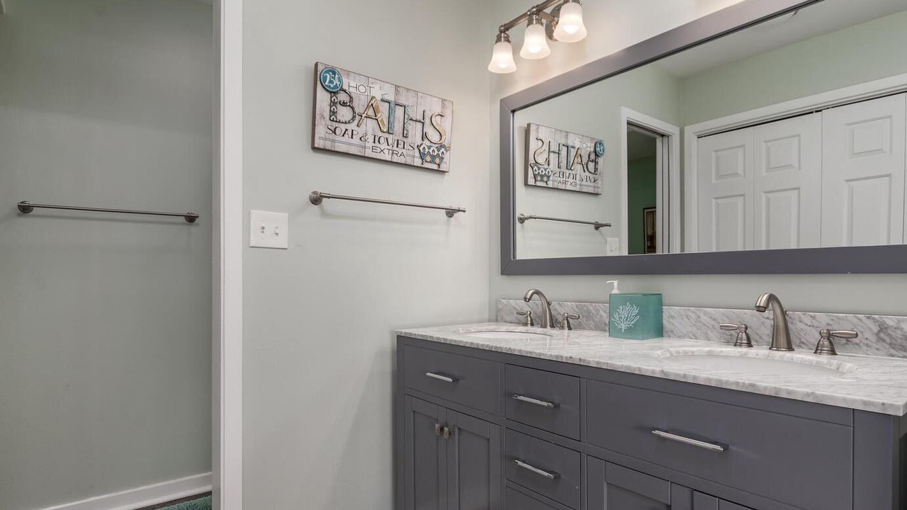Photo of Bathroom in Dewey Beach