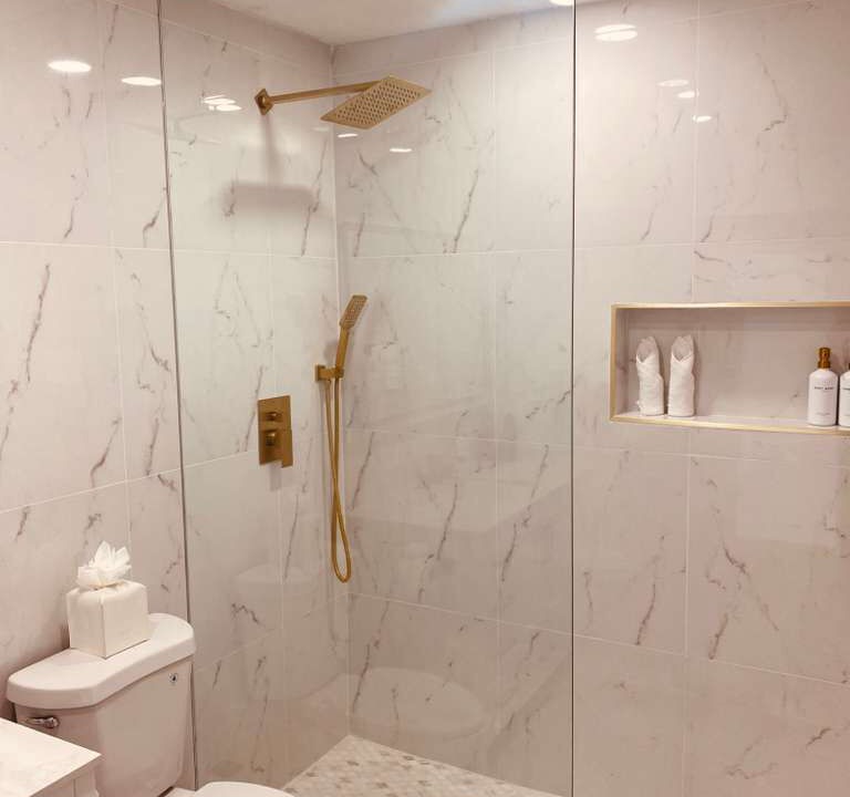 Photo of Bathroom in Harbor Beach