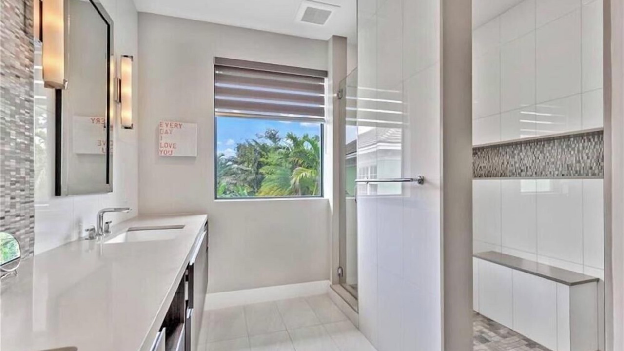 Photo of Bathroom in Victoria Park
