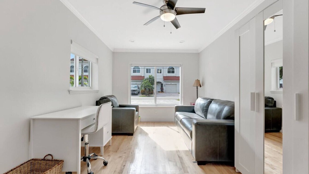 Photo of Livingroom in Victoria Park