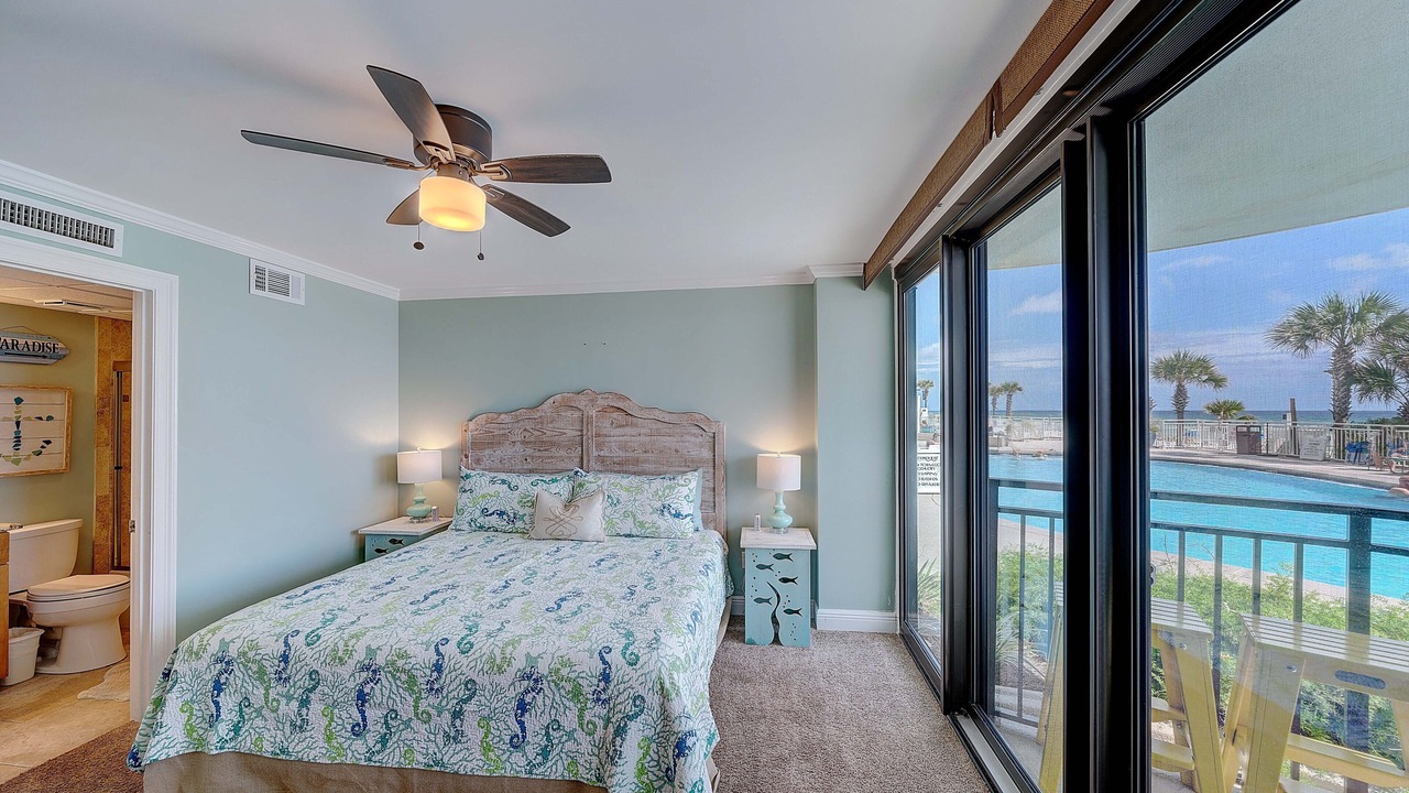 Photo of Bedroom in Holiday Beach