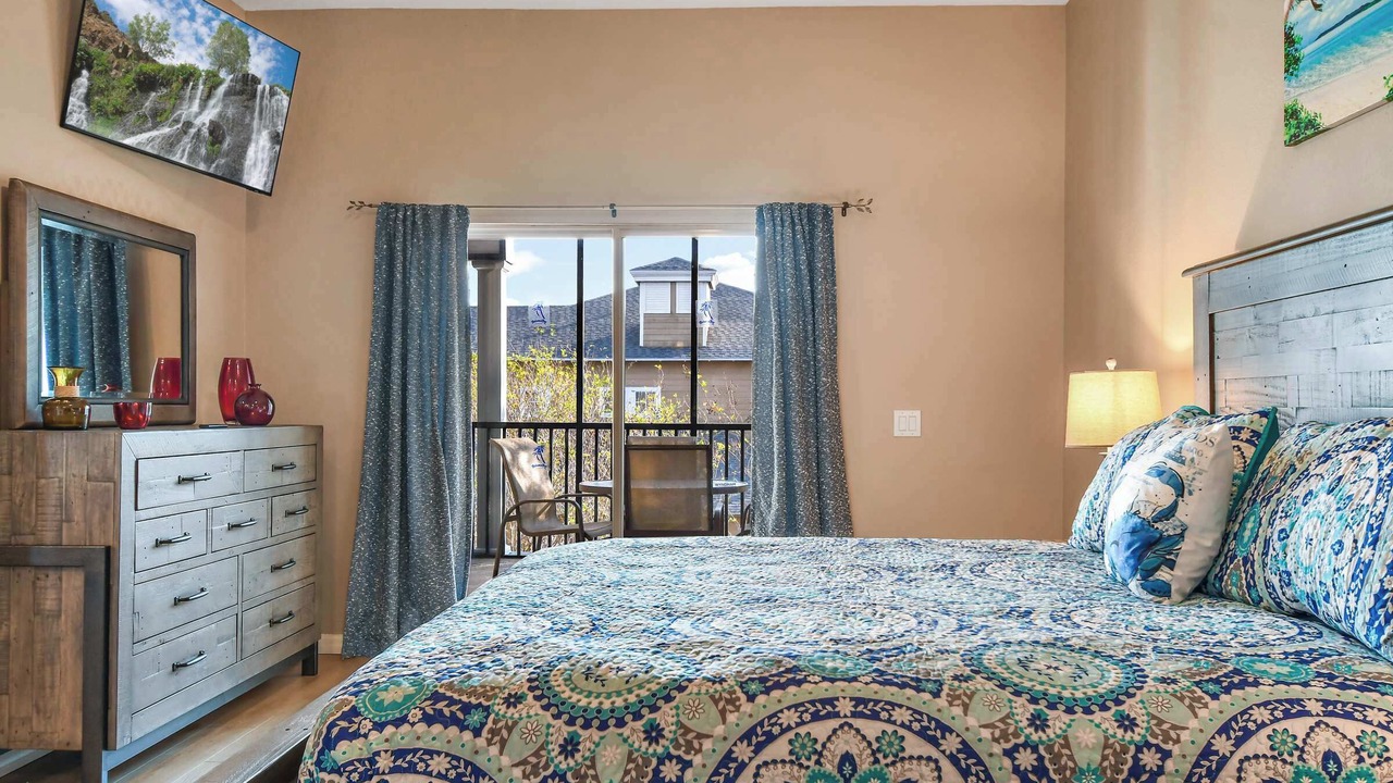 Photo of Bedroom in Bahama Bay