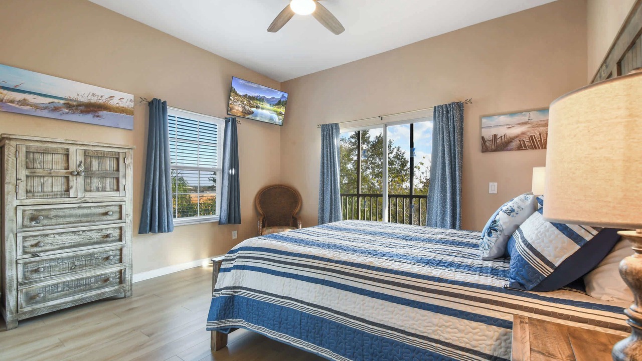 Photo of Bedroom in Bahama Bay