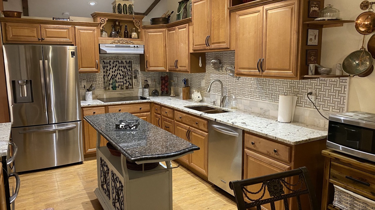 Photo of Kitchen in Caloosahatchee