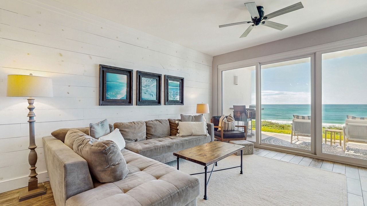 Photo of Livingroom in Rosemary Beach