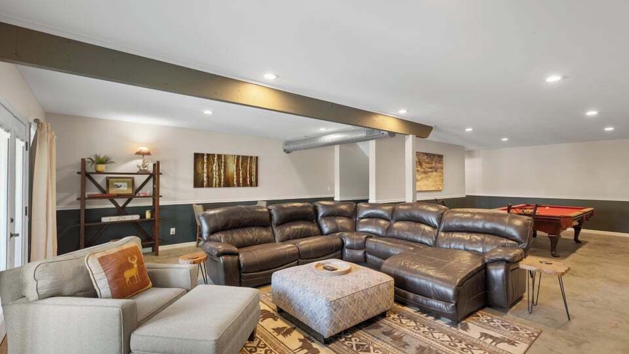 Photo of Livingroom in Cullowhee