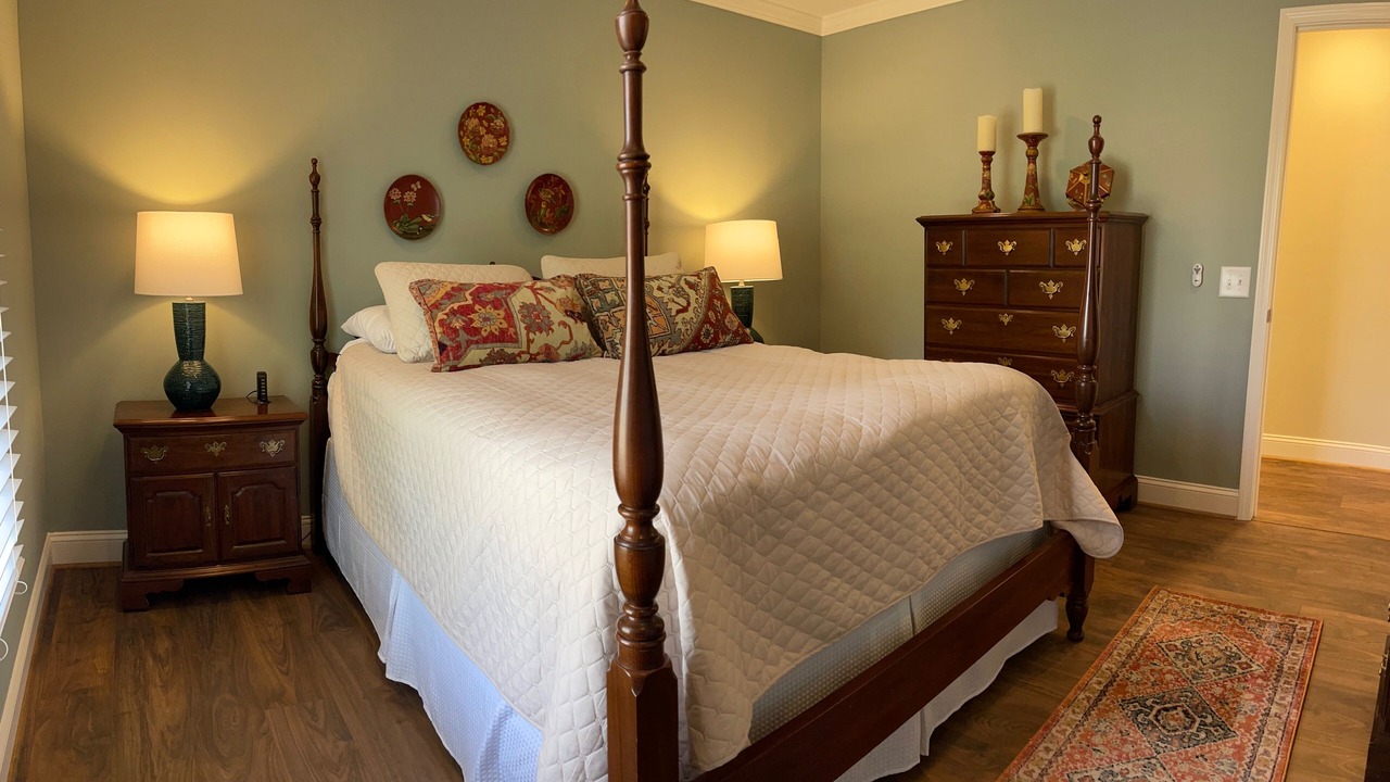 Photo of Bedroom in State Road