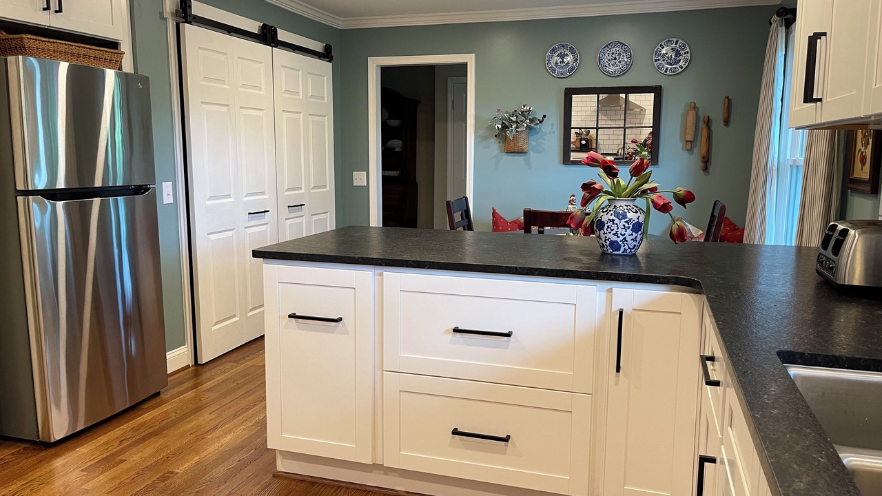 Photo of Kitchen in State Road