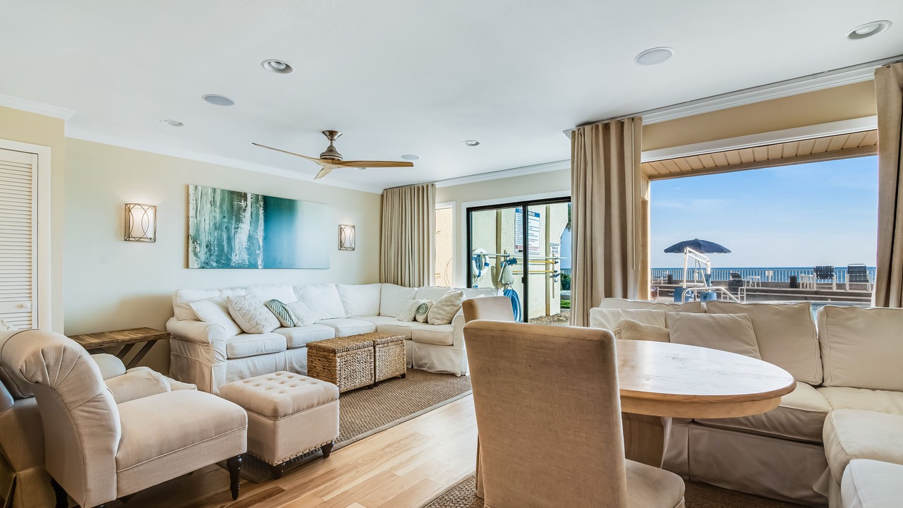 Photo of Livingroom in Fort Bay